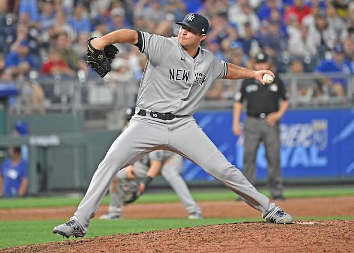 Yankees RP Zack Britton pitching